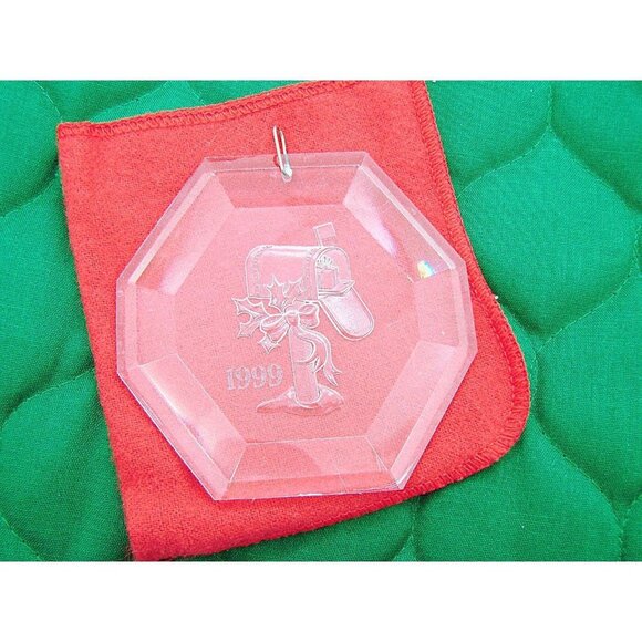 Vintage Acrylic Etched Decorated Mailbox Chirstmas Holiday 1999 Ornament 3x3" - Picture 5 of 7